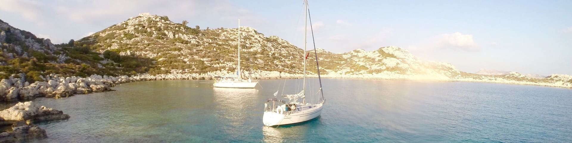 Ro is an uninhabited Greek island. There is just a military base located on it. That must be why it has such a clear and untouched sea and shore.
If you have a chance to sail around the Mediterranean, stop by #blue Ro.
#BestOf5 #sailing #mediterranean #waterlust