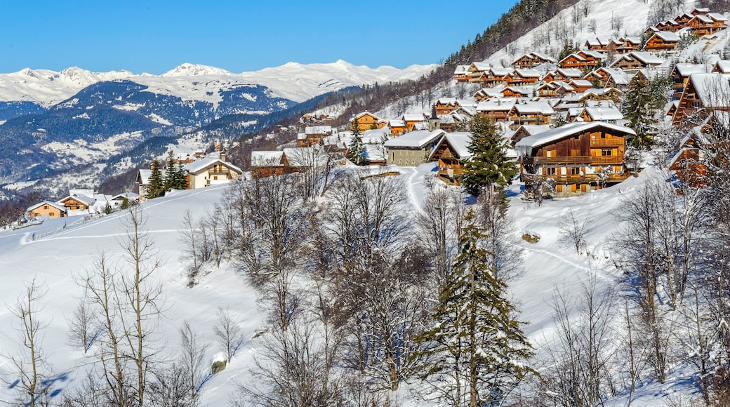 France, Savoie (73), Méribel, station de sport d'hiver, domaine des 3 vallées.