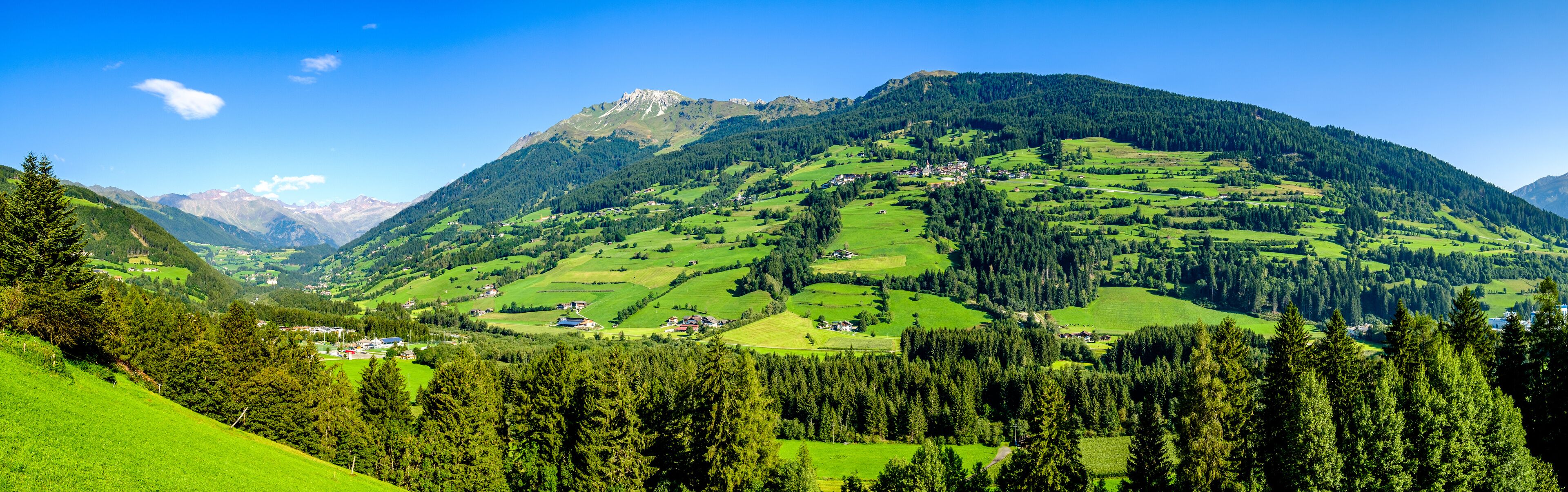 panorama at the famous jaufenpass