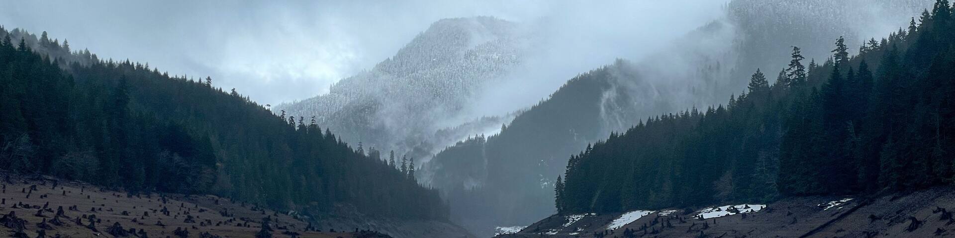 Detroit Lake, Oregon in the early spring