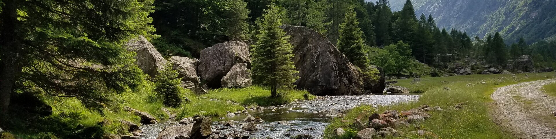 Followed a road to a small village in the mountains and the views were just stunning!! We were the only people out there so it was very peaceful! #adventure #italy