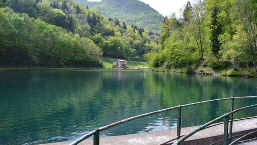 Laghetto di Bongi visto dalla diga - Mura (BS)