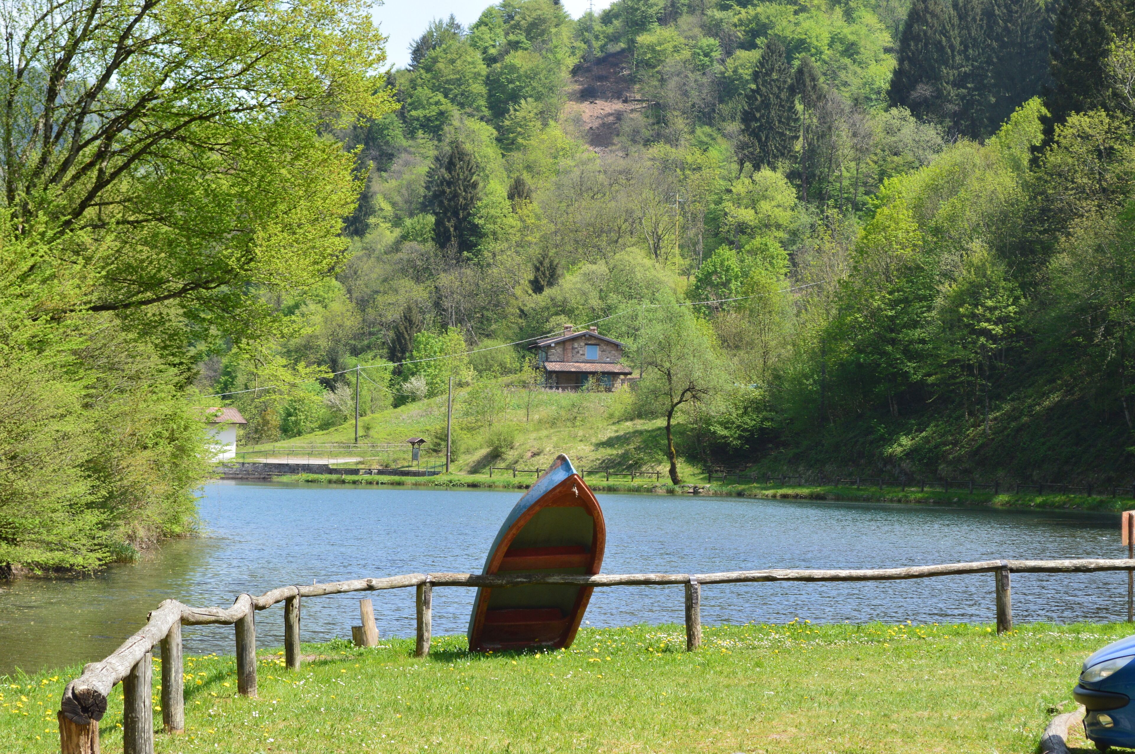 Lago Bongi visto dall'immissario (torrente Tovere)