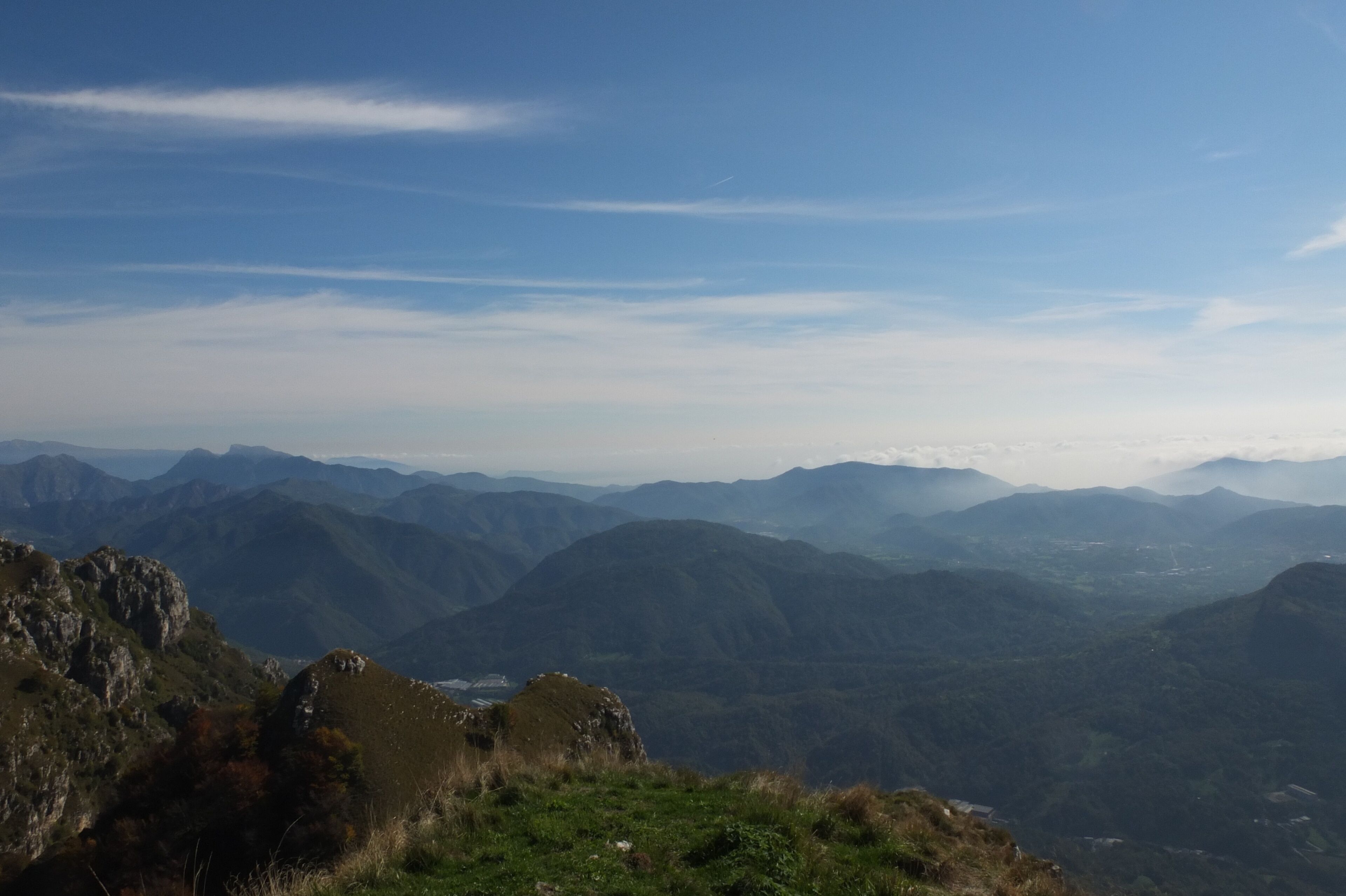 Vista sul Garda e Valsabbia dalla Corna Savallo