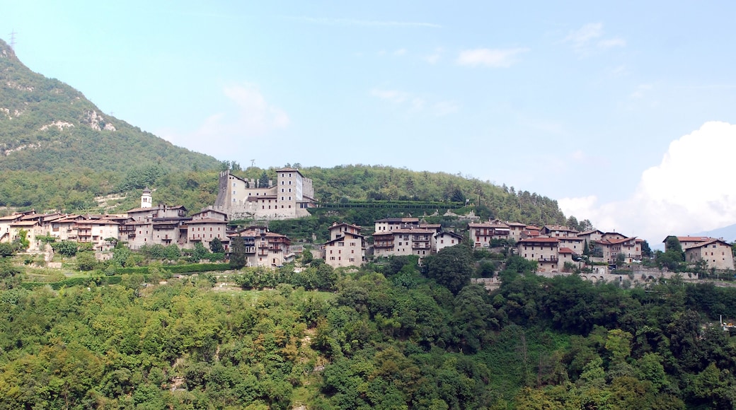 Die Gemeinde Tenno liegt oberhalb des nördlichen Gardasees in der Region Trentino im Norden Italiens und gilt als eine der schönsten mittelalterlichen Gemeinden des gesamten Landes