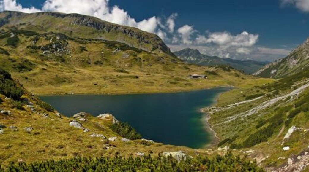 August 2011
Schladminger Tauern
Mountain lake Oberhuettensee (alt. 1.862 m) in half of the route from Obertauern to Ignaz-Mattis-huette