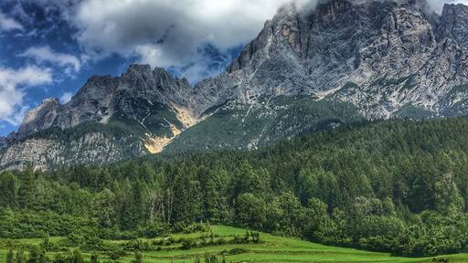 It's hard not to be impressed by the Italian Dolomites. Impressive mountain peaks, lush green pastures and pretty villages. A perfect place to visit.
