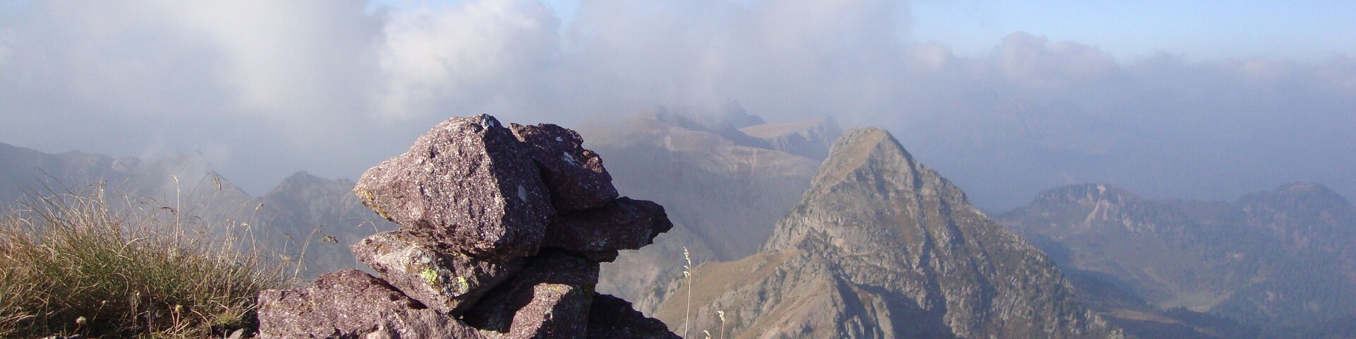 cima delle Buse m. 2584 ,di fronte la Pala del Beco