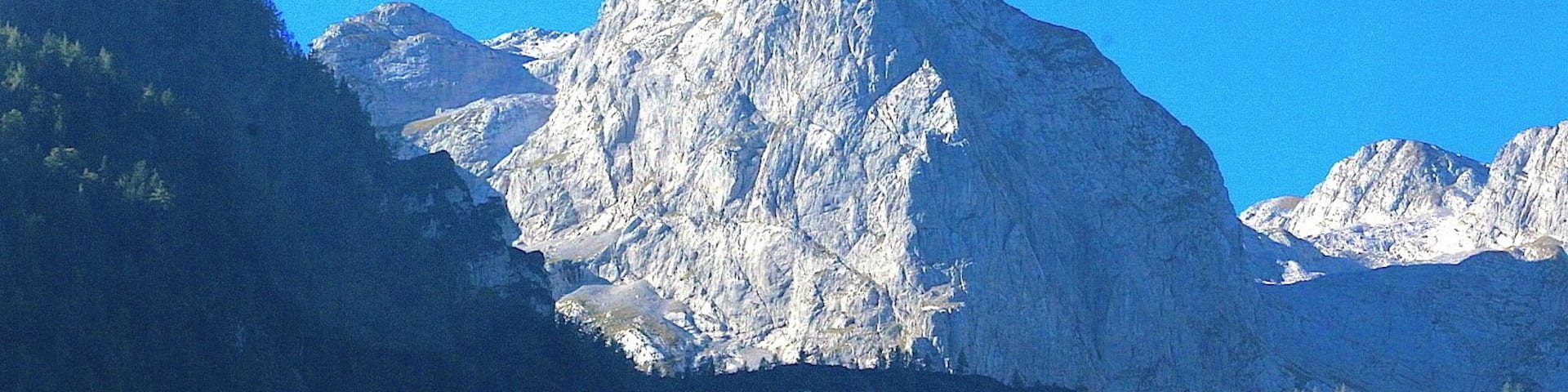 The Alps create dramatic backdrops to the hills and plains of the Austrian countryside. #endlesssummer #takeahike #mountains
#BVSBlue