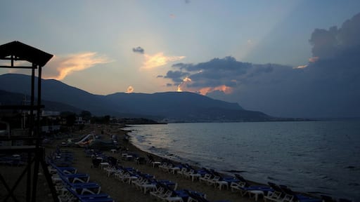 Malia Beach sundown
MALIA BEACH HOTEL ****
Malia Beach hotel, one of the first hotels in Malia Crete, enjoys a great reputation for its inviting and friendly atmosphere, prime beachfront position, golden sandy beach and gorgeous views over the Cretan Sea and the surrounding landscape.
Malia Beach hotel covers a surface area of 30,000 sq.m. surrounded by beautiful gardens and shady trees with over eighty species of endemic and international flora. The recently renovated and refurbished hotel offers a delightful base for the seeker of relaxation and rest, but also for the sun lover who wants to explore the area with its cultural riches and charming traditional villages.
http://www.maliabeach.gr/en/hotel-facilities/pools-a-beach/