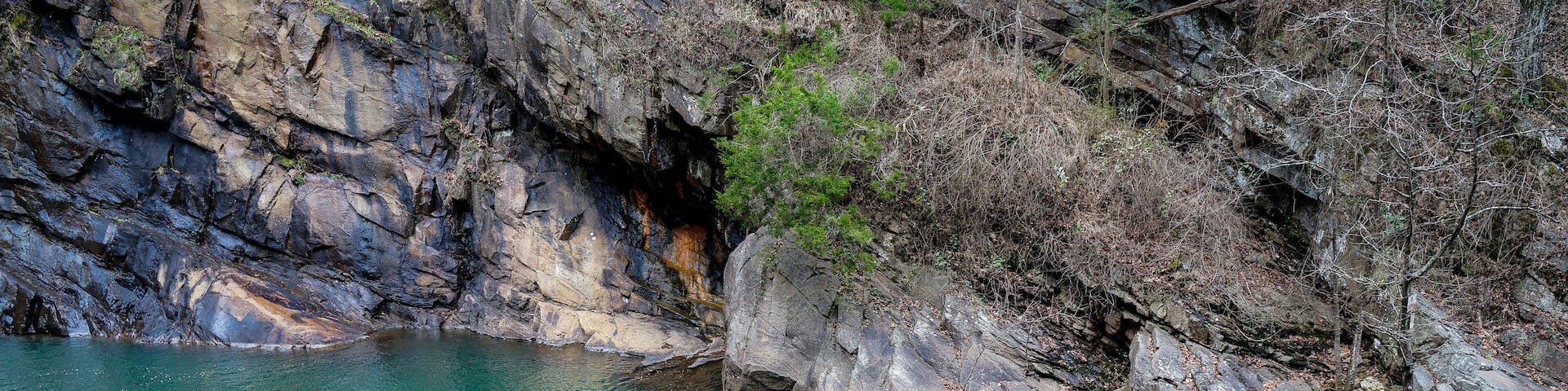 Outlooks around Tallulah Falls are in northeast of Atlanta, Habersham and Rabun County, Georgia. They are a series of six waterfalls cascading through Tallulah Gorge, an ancient 1,000-foot chasm carve