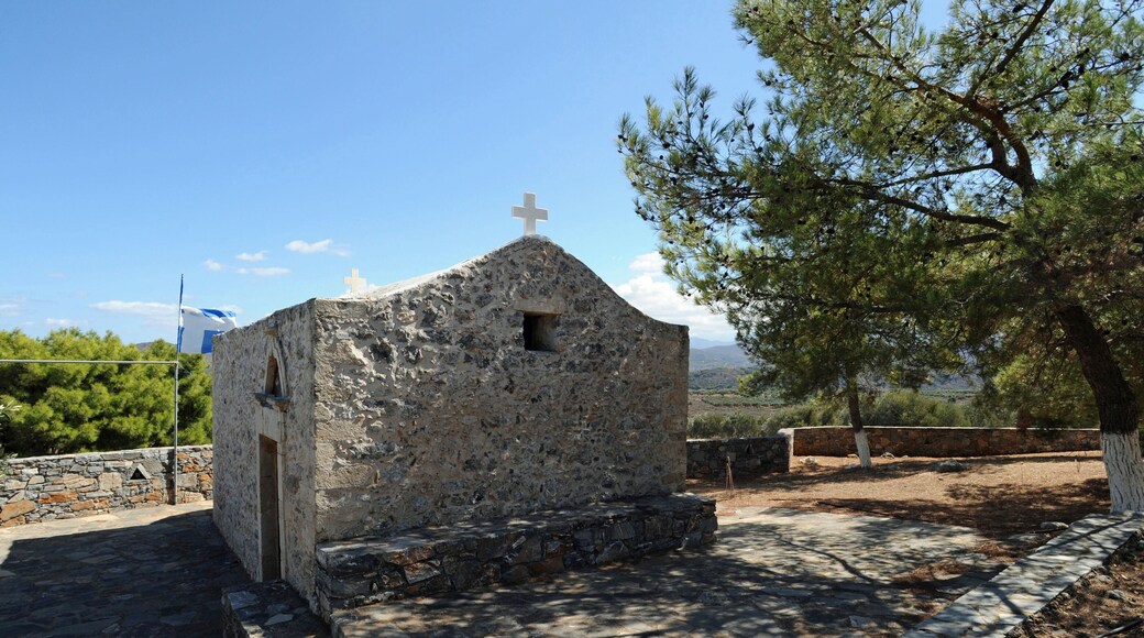 La chapelle Sainte-Parascève de la grotte de Skotino près de Gouvès en Crète