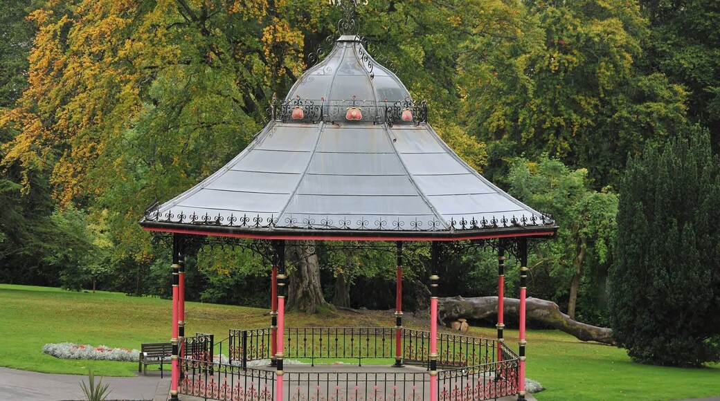 Bandstand.
Free admission to the park when visiting.