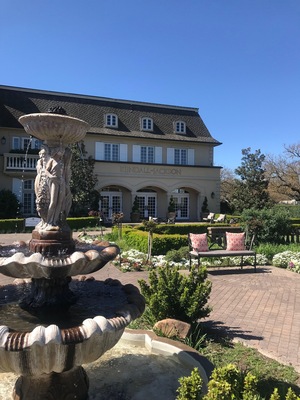 When winery hopping in Sonoma Valley, make sure you do not miss the Kendall-Jackson Wine Estate! The wine and hospitality here blew us away and we cannot wait to return. Also, since the winery selection in the region is so overwhelming, do not be shy about asking for recommendations or 2-for-1 tasting coupons. #California #Sonoma