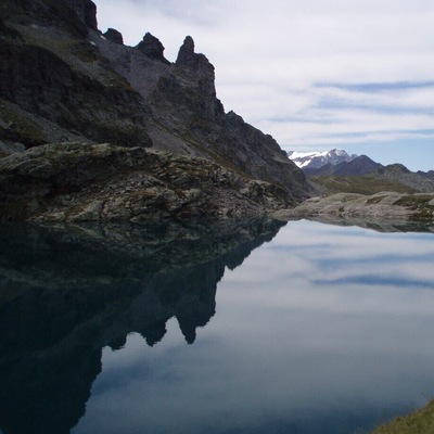 5 crystal clear mountain lakes and spectacular views of the Alps of Eastern Switzerland are the highlights of the mountain walk from the Pizolhütte to Gaffia. The 5-lake walk on the Pizol is one of the real classics among mountain walks.