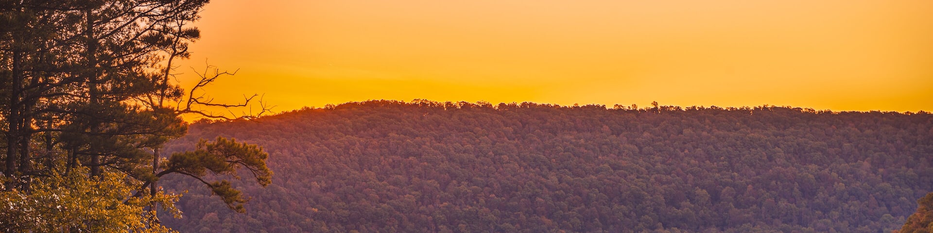 October sunrise during the fall at Whitaker Point, also known as Hawksbill Crag, near Ponca, AR.
