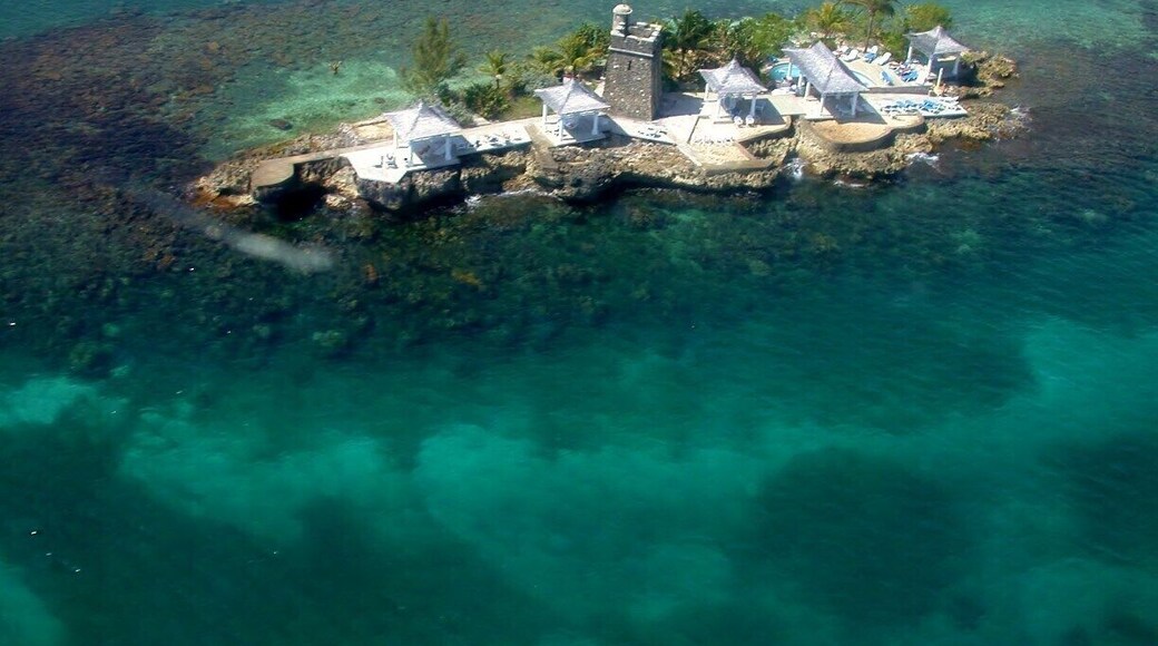 Sapphire Island view from our balcony at the Couples Ocho Rios couples only, all-inclusive resort. If you like to sun bathe au naturel, there is a boat to shuttle you to this island off the coast from the resort. Just far enough away for privacy. I think that weddings can be arranged to be performed on the island as well.
#waterlust