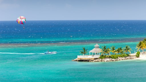 Parasailing in Jamaica