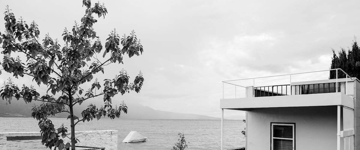 Minimalist architecture by Le Corbusier