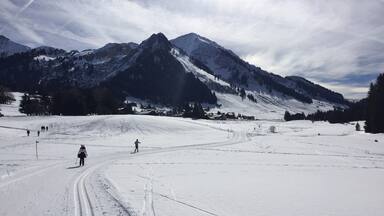 Looking for a good place to nordic ski?
Why not try Les Mosses, with it's 4 different nordic ski tracks.
Located not far from Lausanne, Les Mosses also offers downhill ski opportunities, and multiple hikes in summer time.
#Ski #Switzerland #Valais #Lifeatexpedia #Mountain #Hiking
