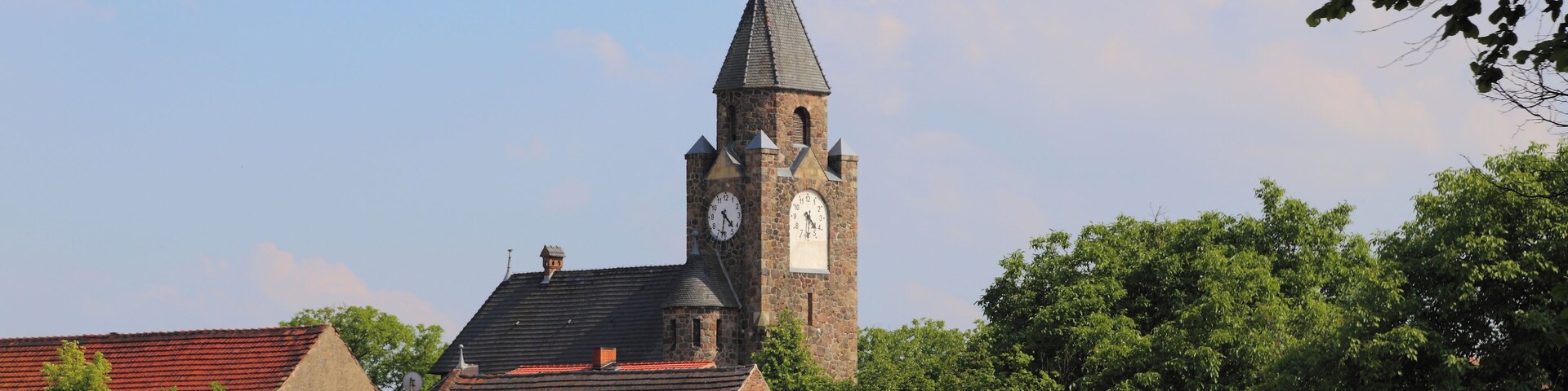 This is a picture of the Brandenburger Baudenkmal (cultural heritage monument) with the ID
