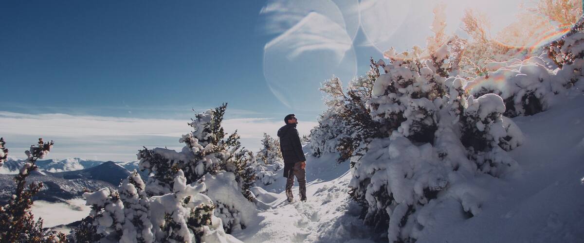 Magical hike during winter in the french alps.
Make sure you follow me on: https://www.instagram.com/alexcelaire/