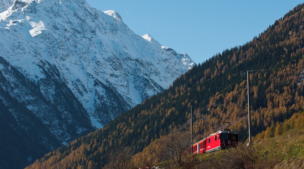 Piz dal Ras (3028m) from NE with train of the Rhaetic railway
