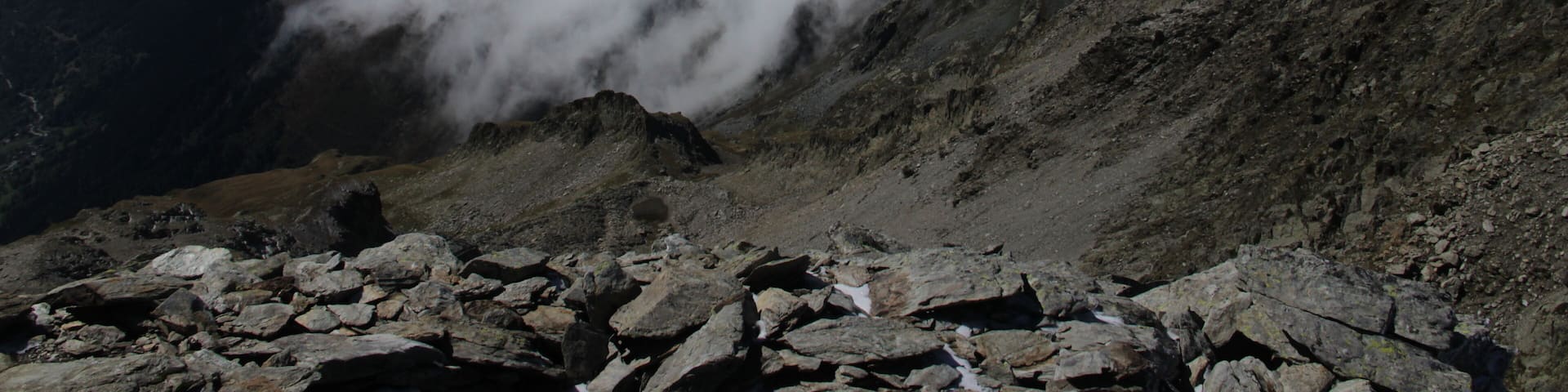 Clouds coming over the ridge