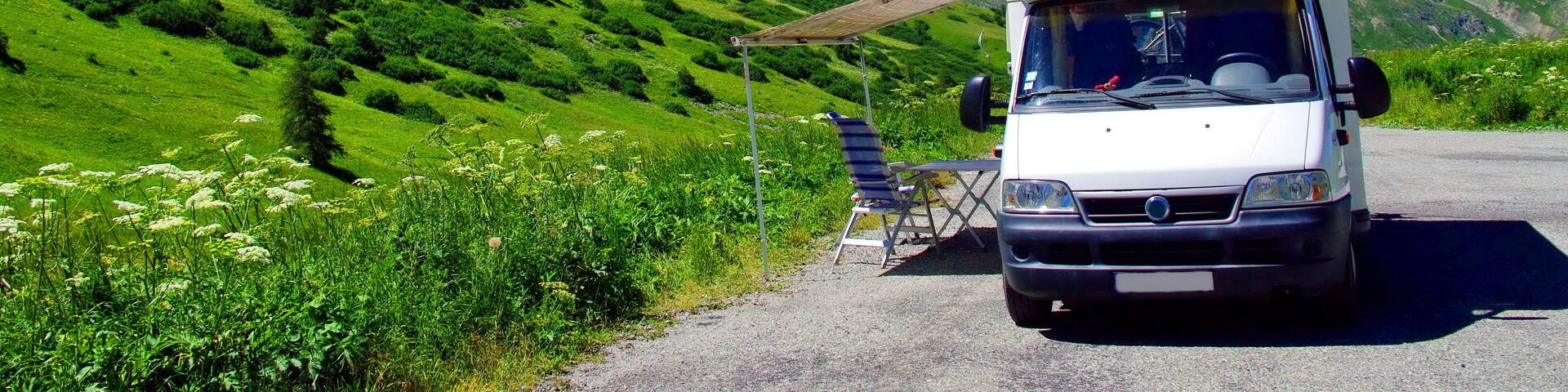 camping car a la montagne