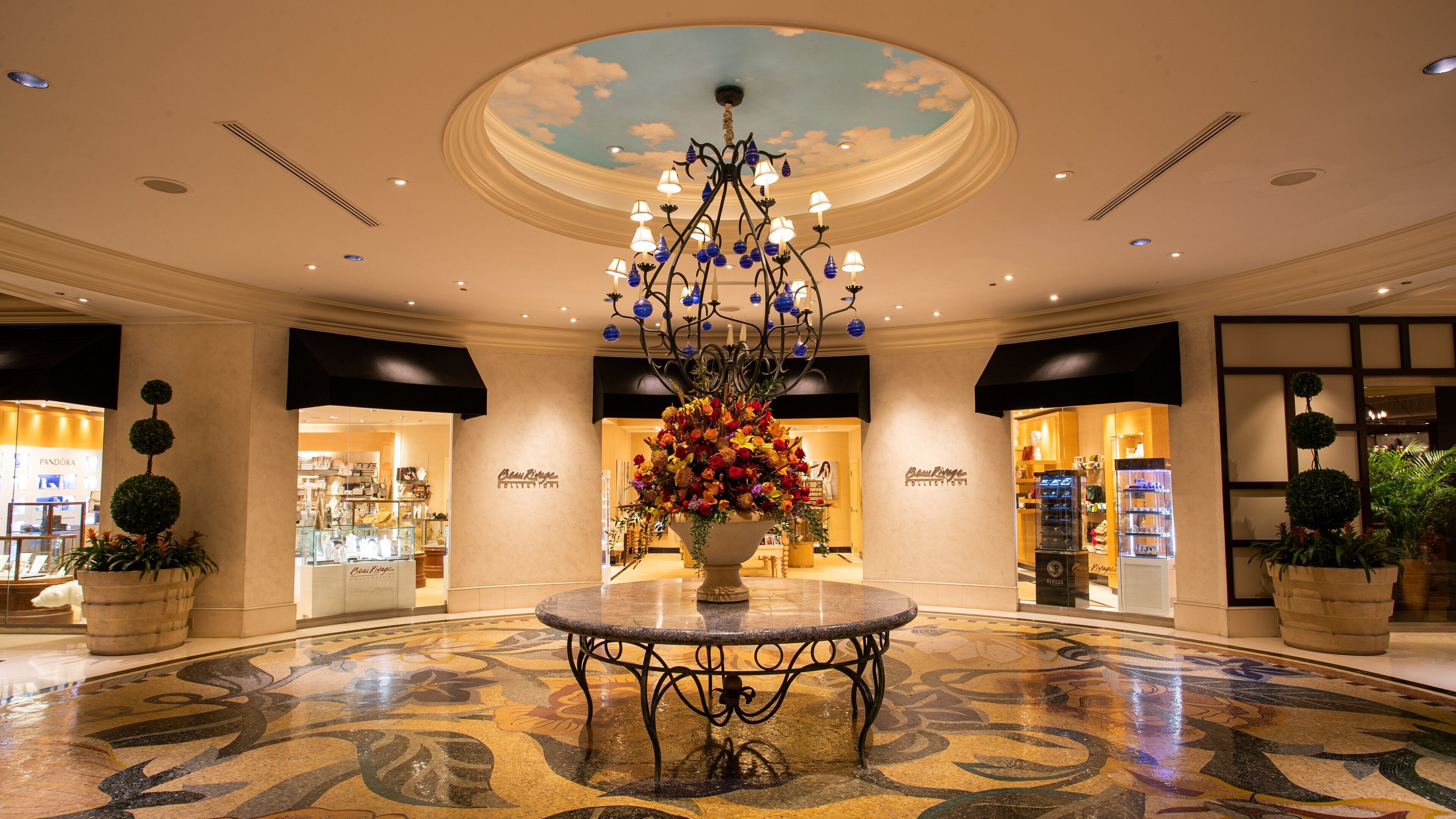 East Biloxi featuring shopping and interior views