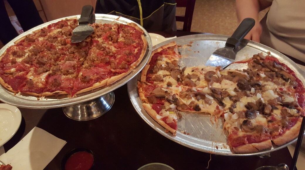 Looking for great pizza & garlic bread? Check Papa Luigi's Pizza