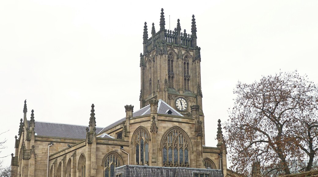 St Peter, Leeds (Leeds Parish Church)