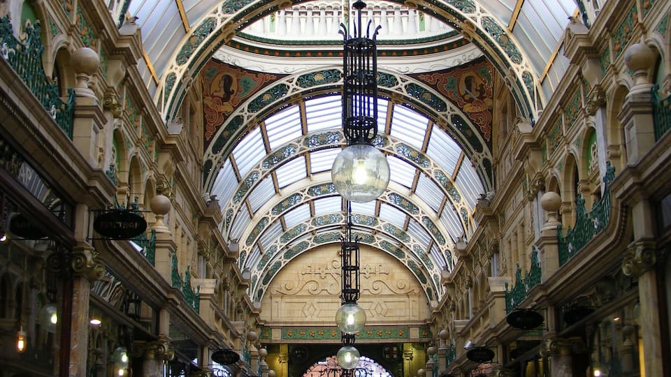 Numbers 1-43 And Cross Arcade Wikidata has entry Q17533650 with data related to this item.