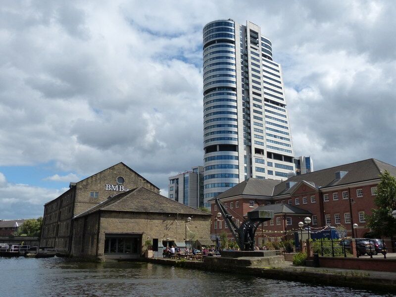 Bridgewater Place and the Leeds and Liverpool Canal