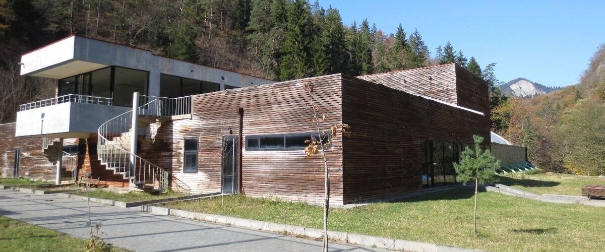 View from inside of a park in the city of Borjomi, Georgia.
This is a recently constructed indoor swimming pool facility inside of the park.
There are numerous sulphur springs in this park, and the water in the swimming pool here is taken from the sulphur water.