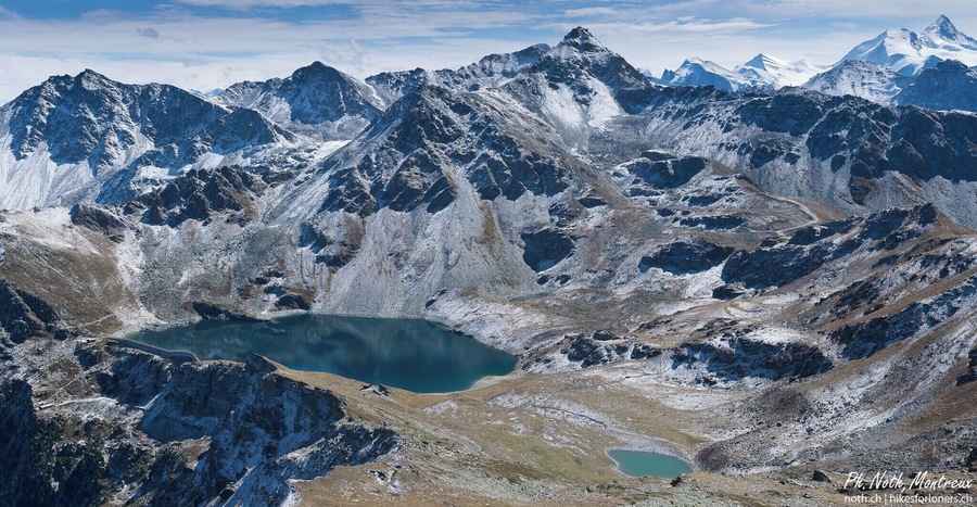 Not difficult to reach - the chairlift to Tsapé makes the hike quite short - the Illhorn offers a spectacular 360 degree panorama.
Elevation: 2717 m (8914 ft).