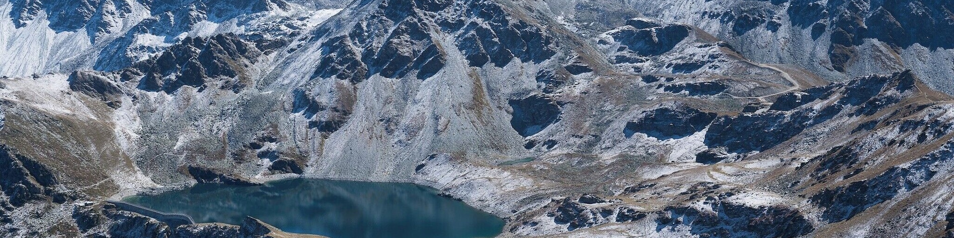 Not difficult to reach - the chairlift to Tsapé makes the hike quite short - the Illhorn offers a spectacular 360 degree panorama.
Elevation: 2717 m (8914 ft).