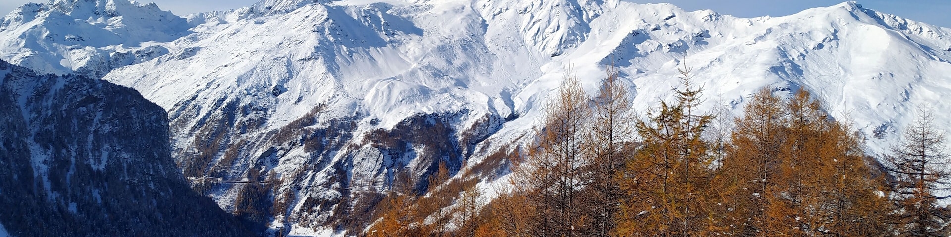 When winter meets autumn 
#LifeAtExpediaGroup at La Forclaz in the Val d'Herens.
A beautiful snowshoe hike in the most quiet environment