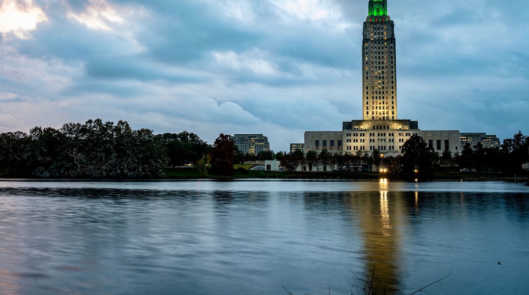 Louisiana State Capitol Building at Sunset during the Christmas Season