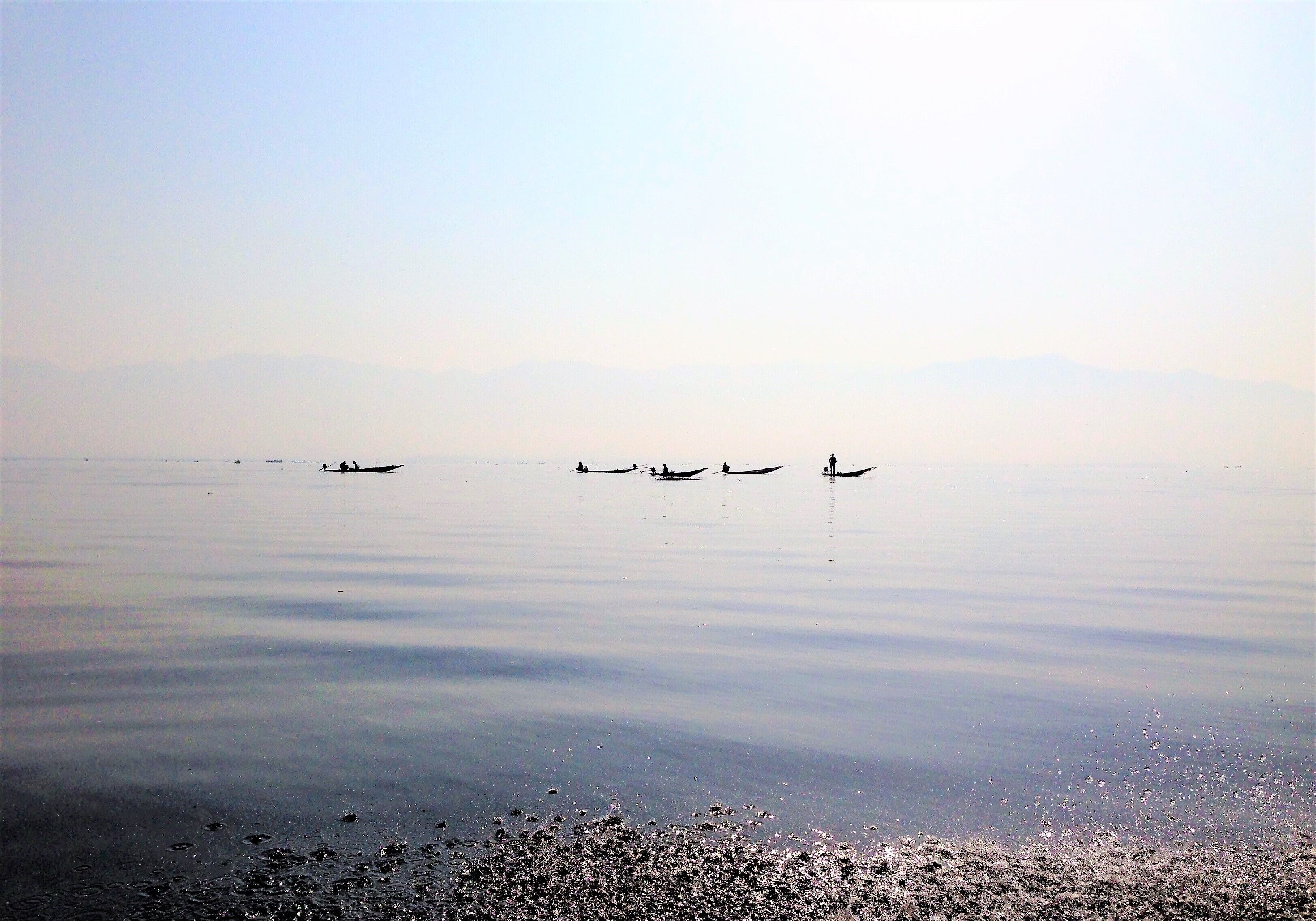 Early morning in Inle lake 