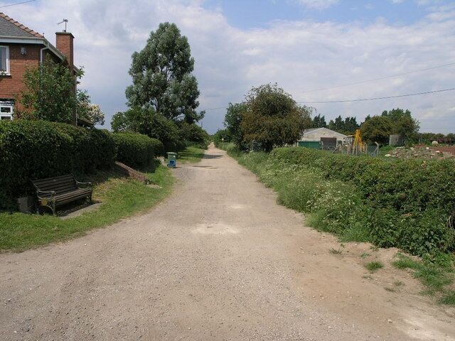 Bridleway to Nowhere. This is one of those bridleways which for some reason stops for no apparent reason. Just after crossing the River Torne however, a footpath does run from it.