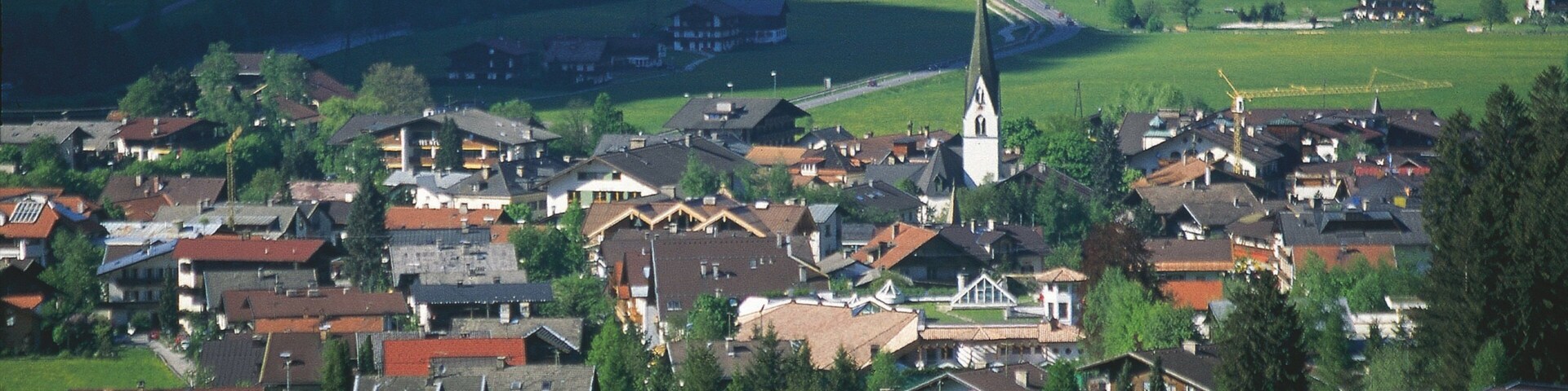 Mayrhofen que incluye escenas tranquilas, una pequeña ciudad o aldea y vista panorámica