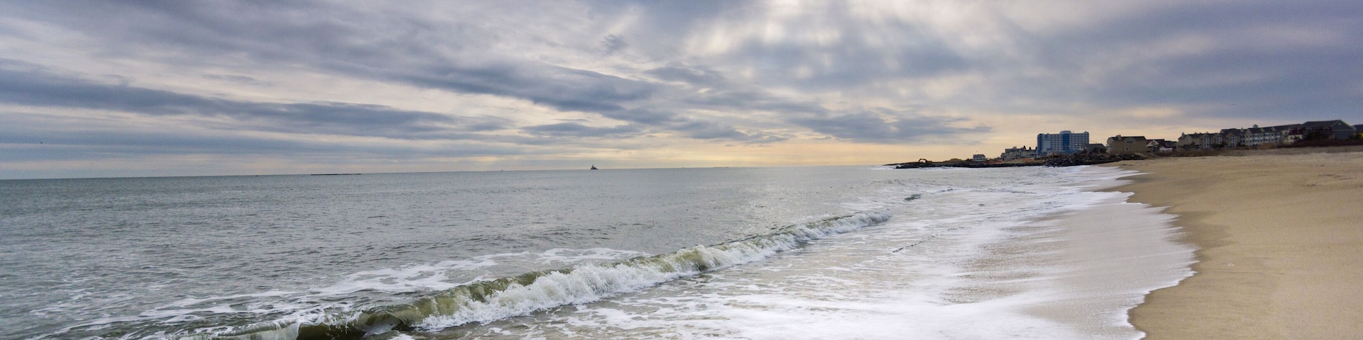 Seven Presidents Oceanfront Park in Monmouth County, New Jersey; Shutterstock ID 280064345