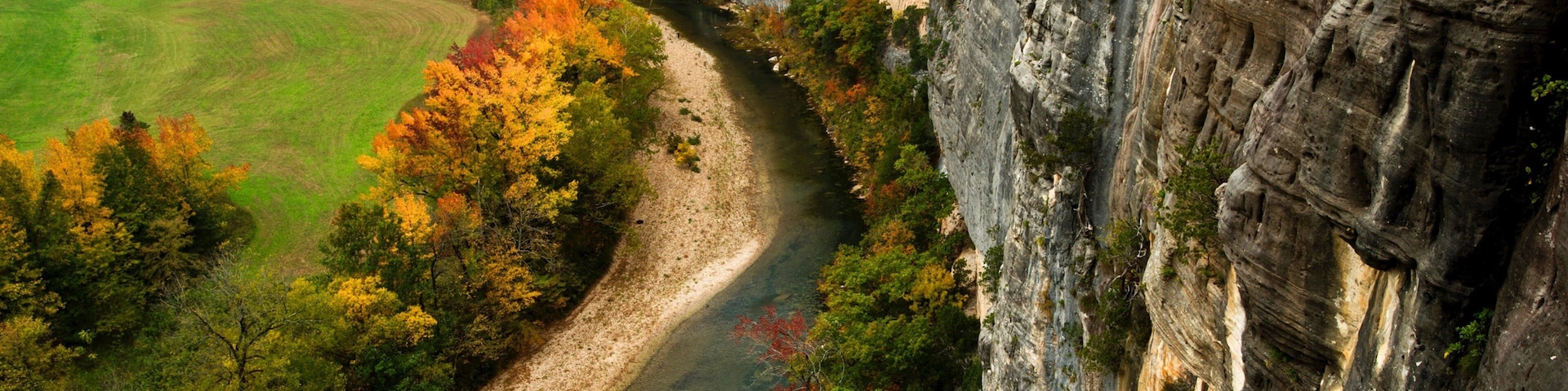 Buffalo National River que inclui cenas tranquilas