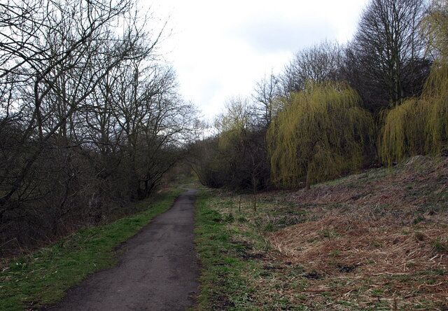 Footpath along the side of the River Blyth Footpath to Bedlington from Furnace Bridge