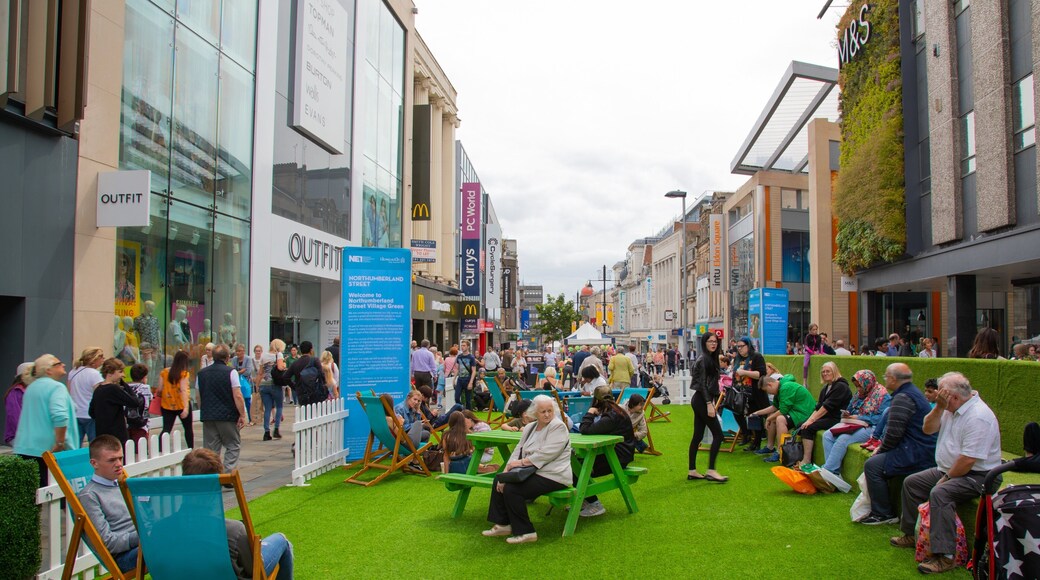 Northumberland Street featuring street scenes as well as a large group of people