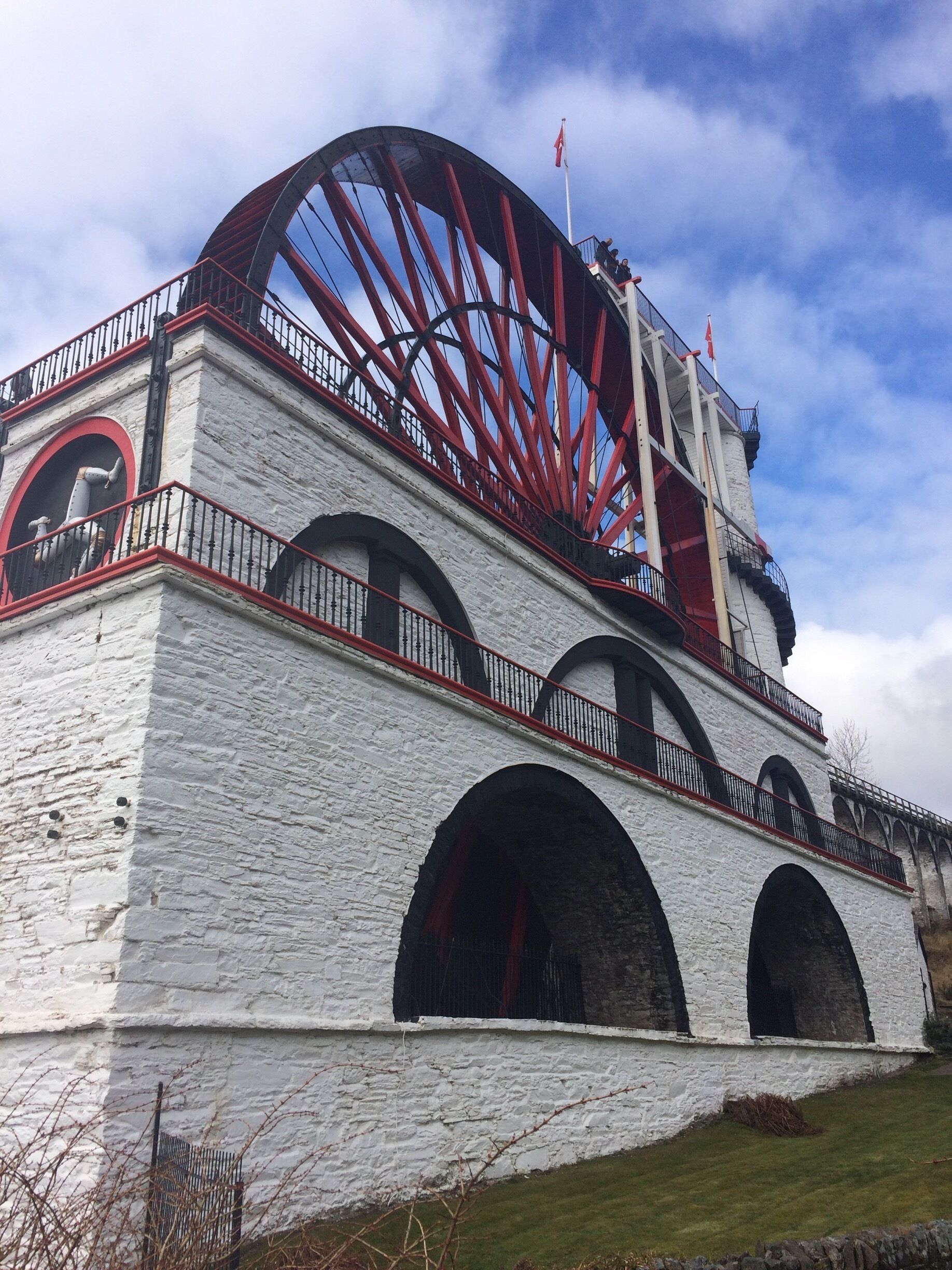 The wheel on a lovely spring afternoon !