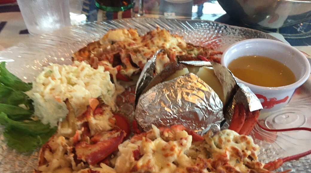 Lobster Thermidor, as good as it looks.