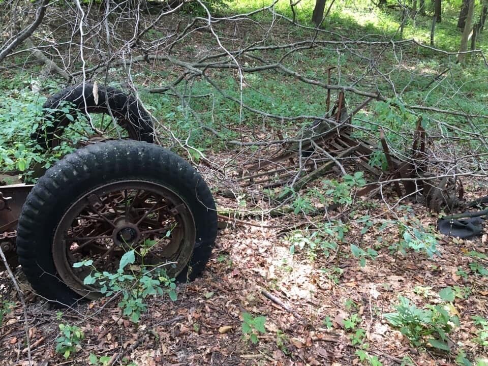 Frame to an old car along the trail. Wood Chassis. From the early to mid 1930’s (possibly earlier) it is my understanding GM had a wood chassis wrapped in metal. So cool to stumble upon this.