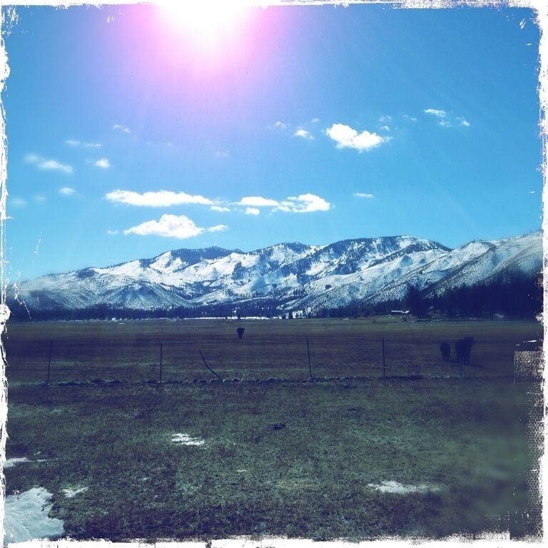 View of the mountains from old 395. 

#BVSblue